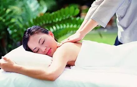 睡眠不好做肩颈，子宫肌瘤做臀部，瘦腰收腹做带脉……