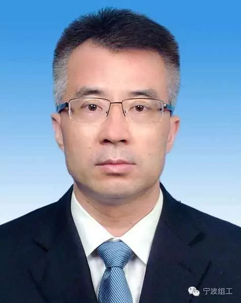 沈恩东,男,1969年10月出生,汉族,浙江宁波人,1991年6月加入中国共产党
