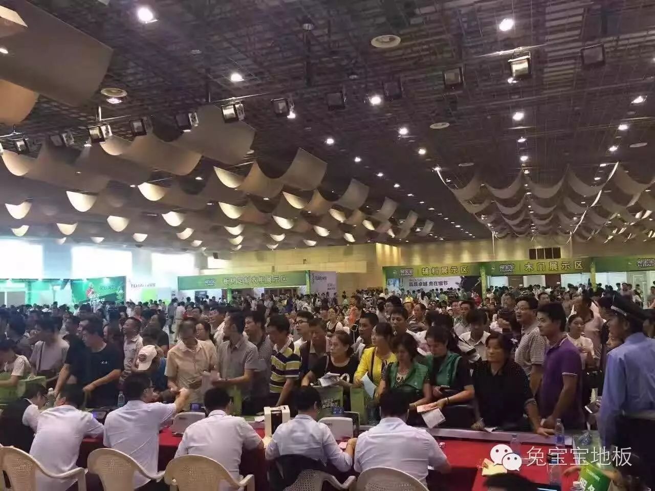 百木世佳地板怎么樣_e0級(jí)木地板_荷木 地板