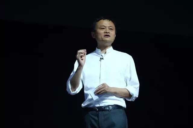 马云：“电子商务”很快会消失，新“五通一平”将引领未来30年