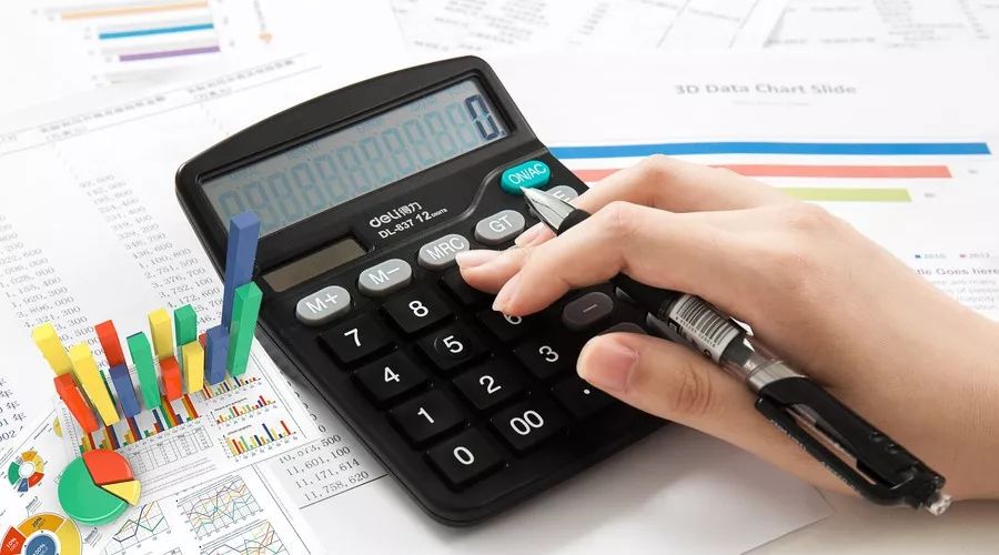 每月月末和月初是会计最为忙碌