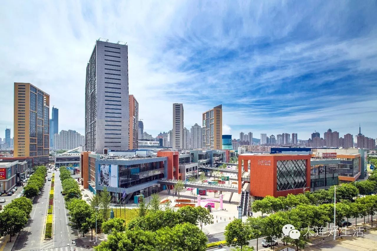 地点:西岗区香炉礁百年港湾奥特莱斯喷泉广场