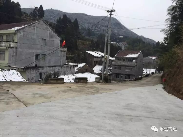 永嘉东岸的麻谷寺古道至西叶村，经行禅村，下行北岙村为终点。是一条让人身心愉悦的古道连接线路！