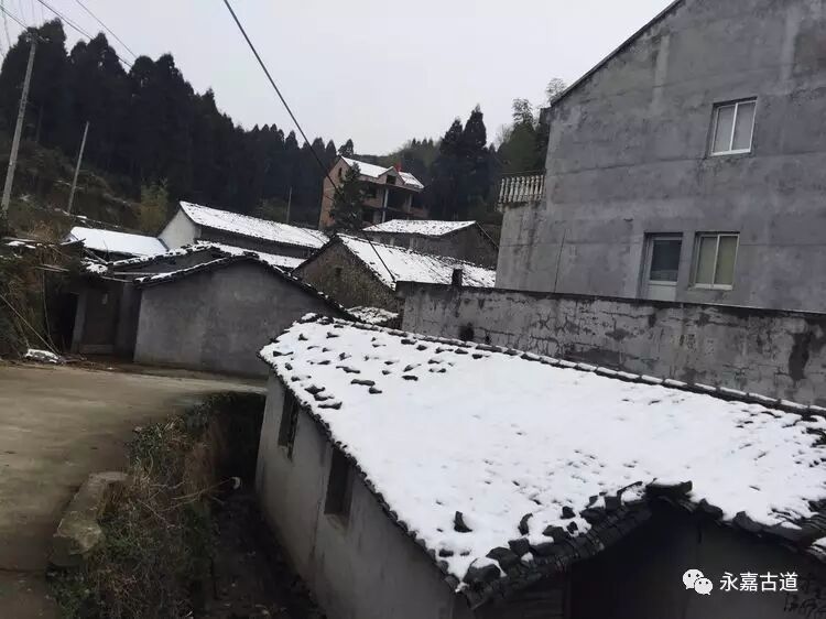 永嘉东岸的麻谷寺古道至西叶村，经行禅村，下行北岙村为终点。是一条让人身心愉悦的古道连接线路！