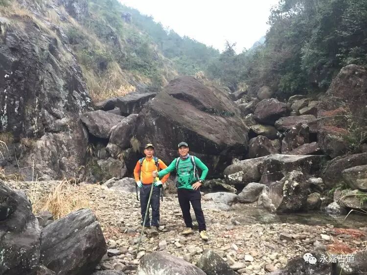永嘉东岸的麻谷寺古道至西叶村，经行禅村，下行北岙村为终点。是一条让人身心愉悦的古道连接线路！
