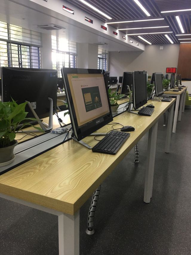 重磅：东南大学综合服务大厅开启一站式服务啦！(东南大学服务中心)