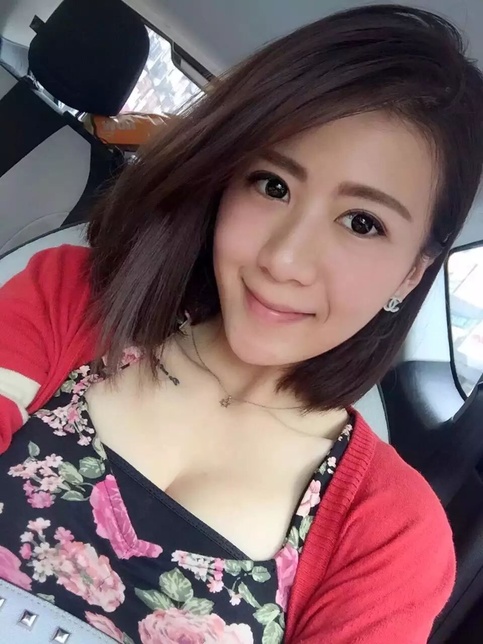 百里挑一人气女嘉宾直播cku赛事丨观看就能赢好礼