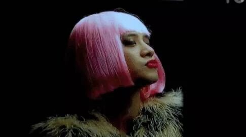 罗志祥被调侃是新任“龙女郎”?!!!这次比朱碧石还妖娆!