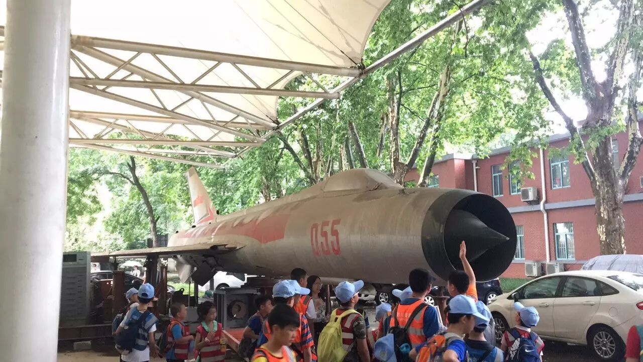 航空模型制作_航空模型制作教程_航空模型制作折叠翼弹射飞机