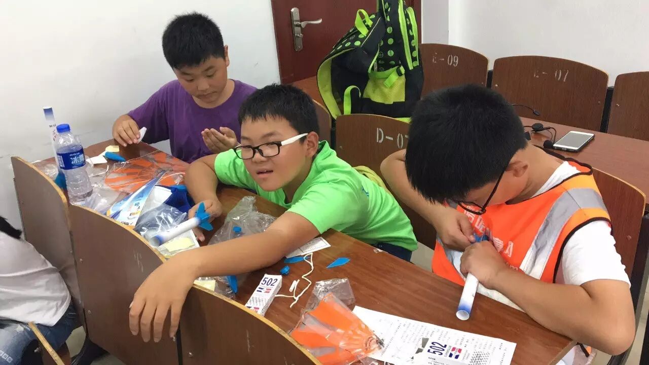 航空模型制作教程_航空模型制作折叠翼弹射飞机_航空模型制作