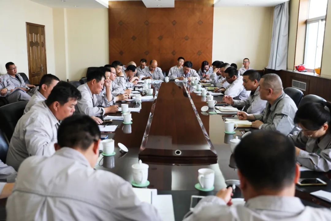 系统5月份安全环保工作例会,公司副总经理任开宇及相关人员参加了会议