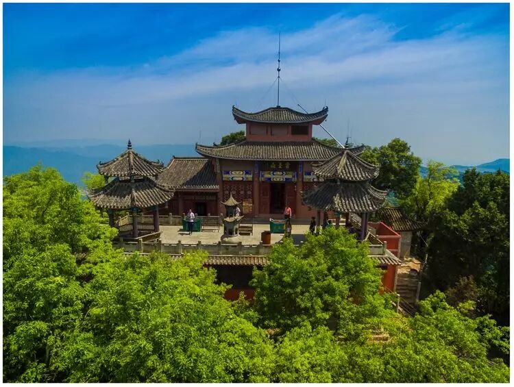 跟着网红游广元 — 行剑门蜀道·看女皇故里!