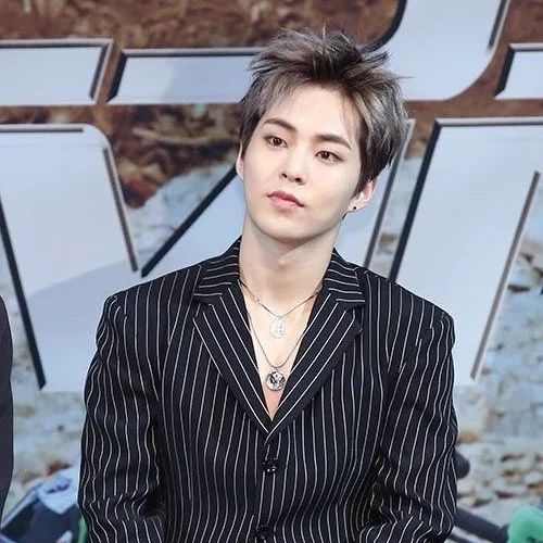 XIUMIN 7日入伍 利落的短发公开