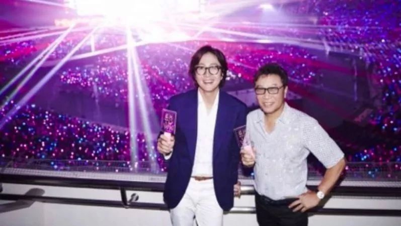 裴勇俊把公司卖给了SM娱乐套现150亿,金秀贤退伍后要成SM的人?