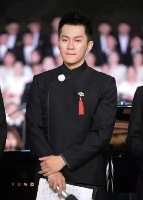 李晨哭了,范冰冰也哭了!这一幕被网友狂点zan...