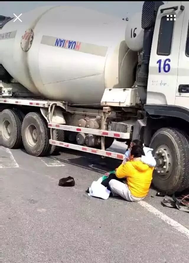 车祸瞬间她拼命护住2岁女儿 肚子里宝宝却没保住