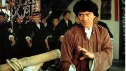 成龙根本就唔係人,必须曝光...