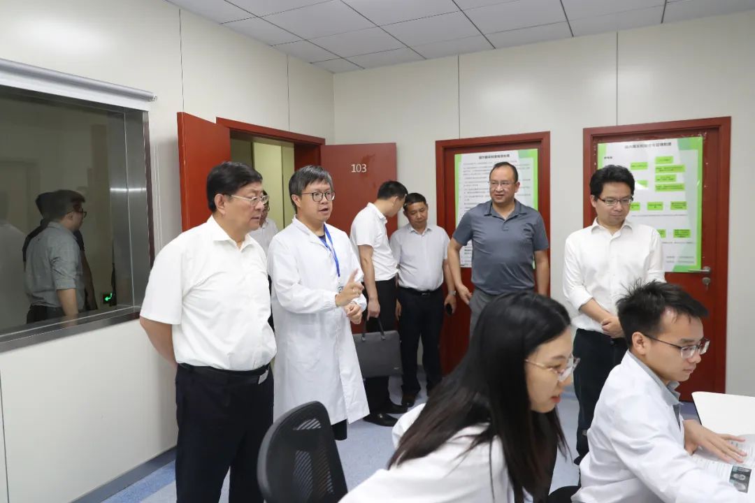 毕节市委书记周建琨率队赴上海开展产业大招商活动