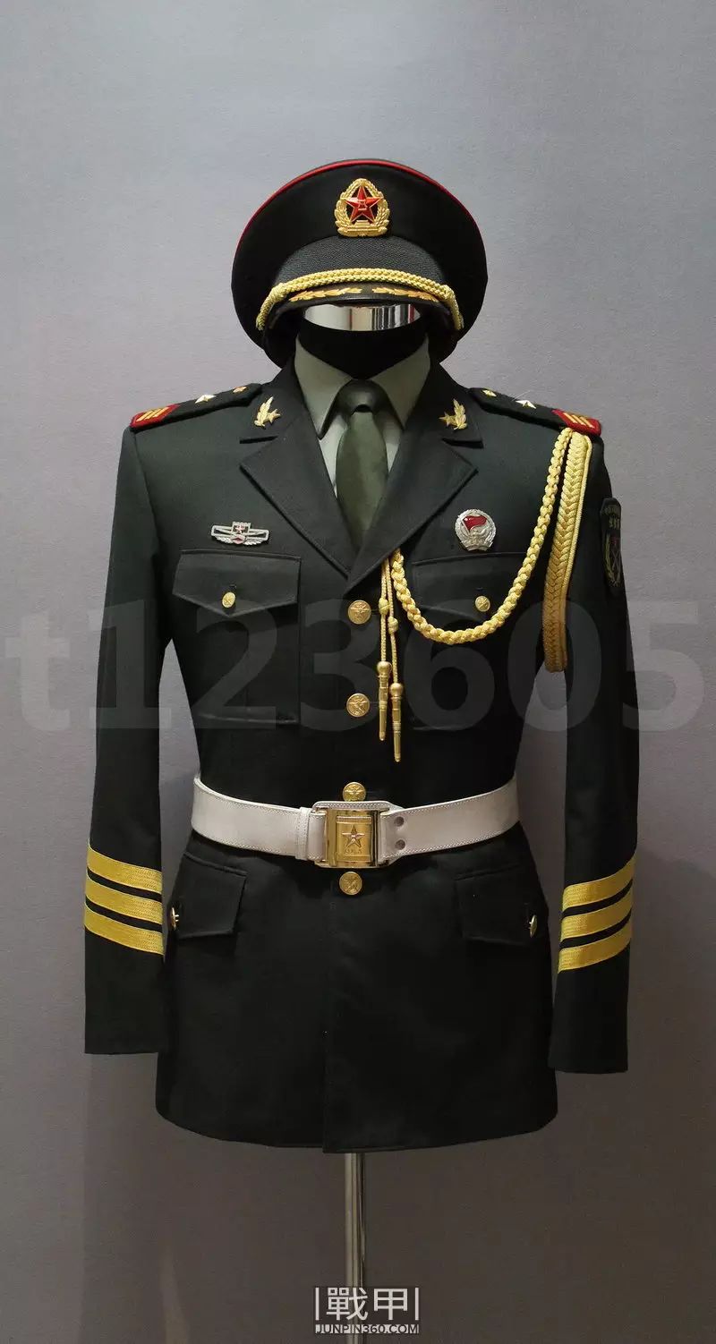 大国仪仗——中国人民解放军三军仪仗队礼服