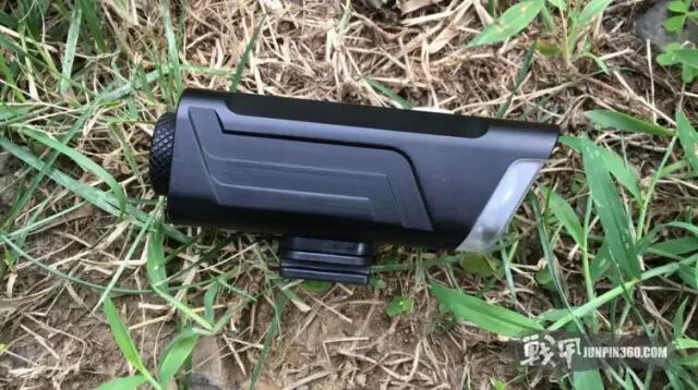 纳丽德B10（BLACK）高亮骑行车灯评测报告插图9