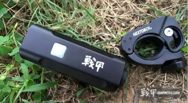 纳丽德B10（BLACK）高亮骑行车灯评测报告插图7