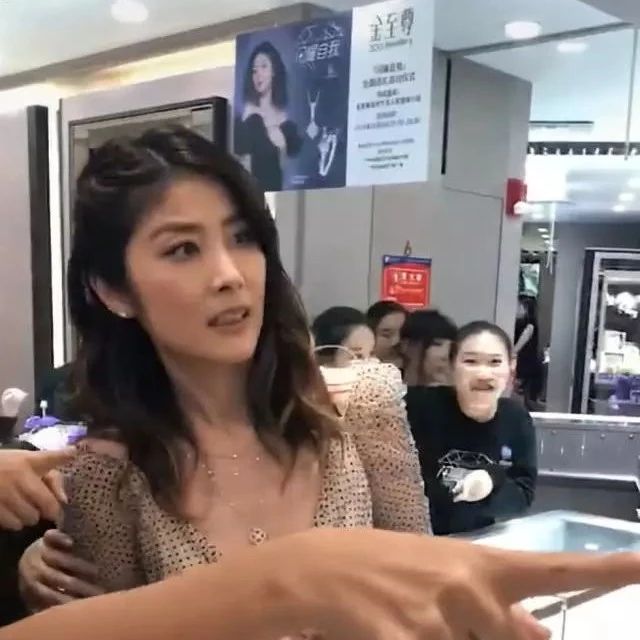 陈慧琳怎么不衰老?都快50岁了,未修图居然还这么好看!