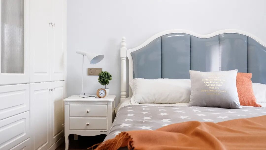 卧室刷大白墙，这家太惊艳了！_27