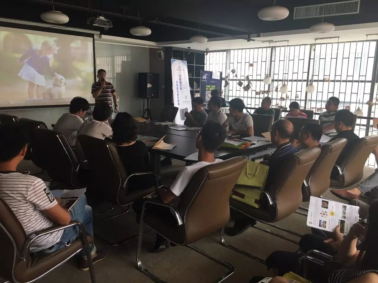 创业项目路演ppt内容 干货丨接受创业大赛的洗礼：路演PPT就是这么制作的