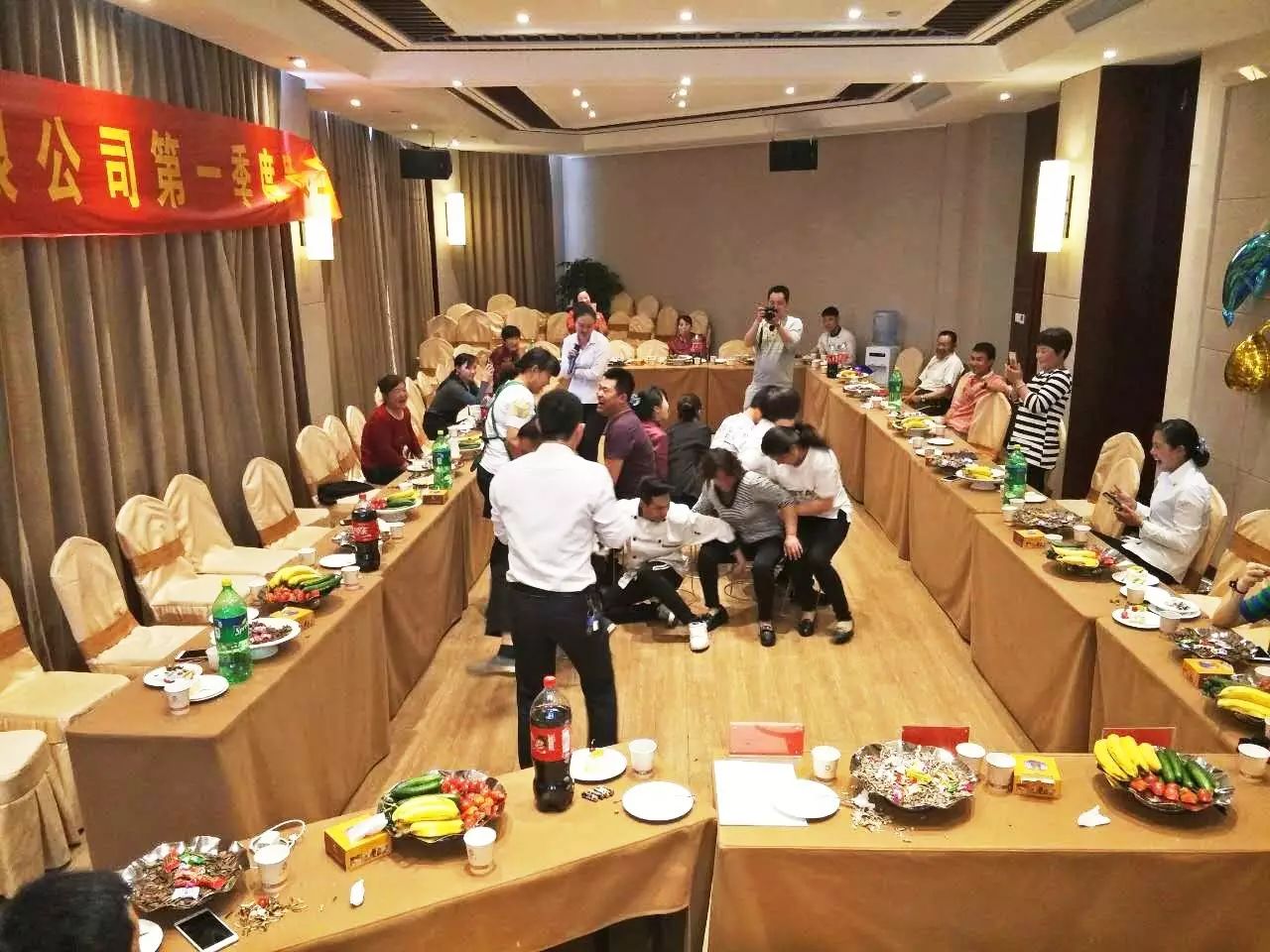商丘远洋实业有限公司第一季度员工生日茶话会举办成功!
