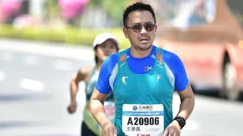 佛系跑者王学兵:跑兰马我比较小心,安全完赛就是胜利