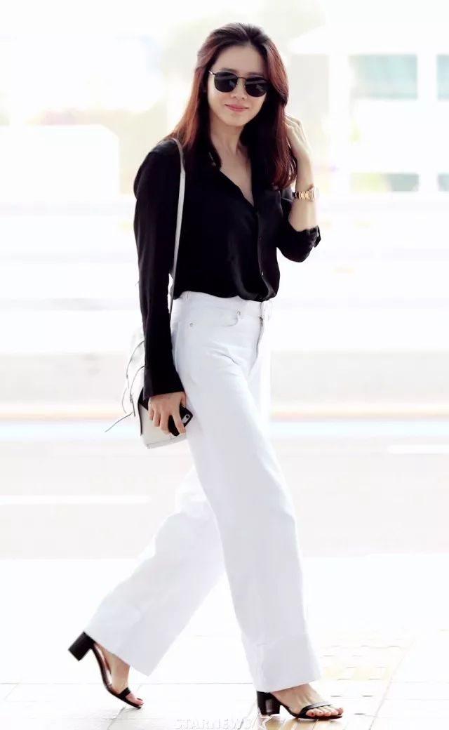 韩星 look3:气质欧尼 衬衫   高腰裤 "经常请吃饭的漂亮姐姐"孙艺珍