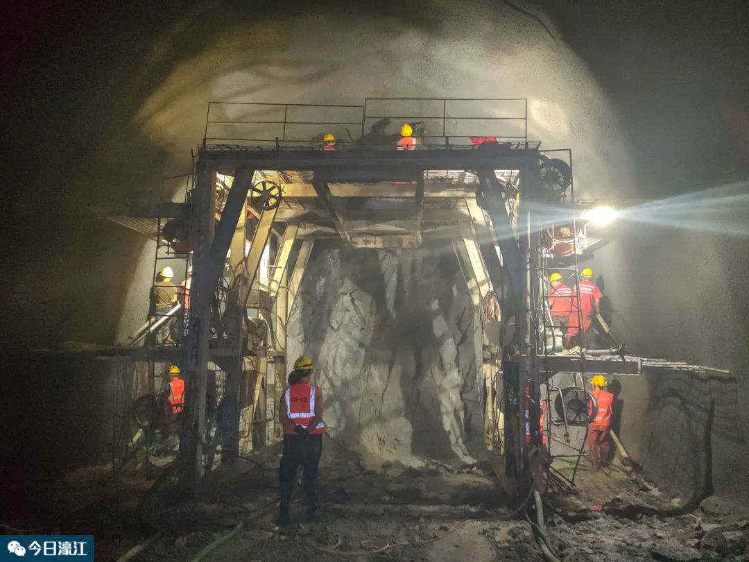 汕汕铁路汕头湾海底隧道完成斜井建设,将进入主洞施工阶段!