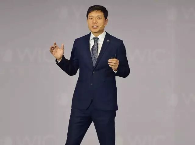 【九枝兰】关于数据和AI，马云又隔空“呛声”李彦宏了：多花点时间在未来上-图片3