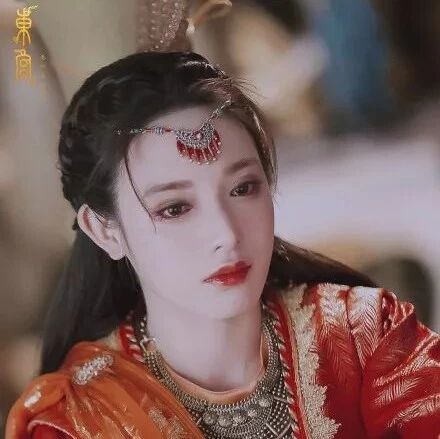 彭小苒出演《东宫》女主角!妆后&ldquo;变身&rdquo;小娜扎,素颜&ldquo;撞&rdquo;林允的她令人着迷!