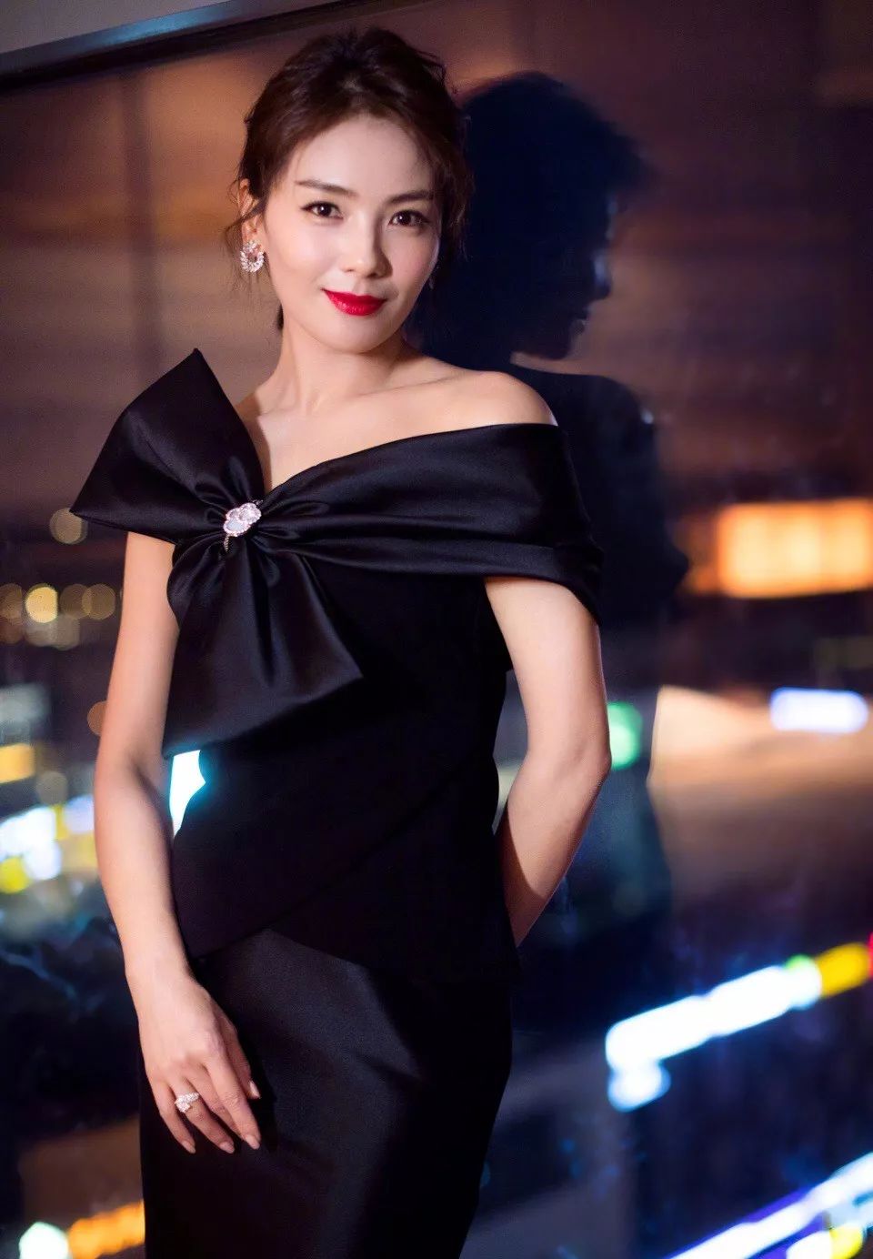 刘涛蒋欣同框比"瘦",女星v女星大招都在这啦跑步多长时间瘦肚子疼图片