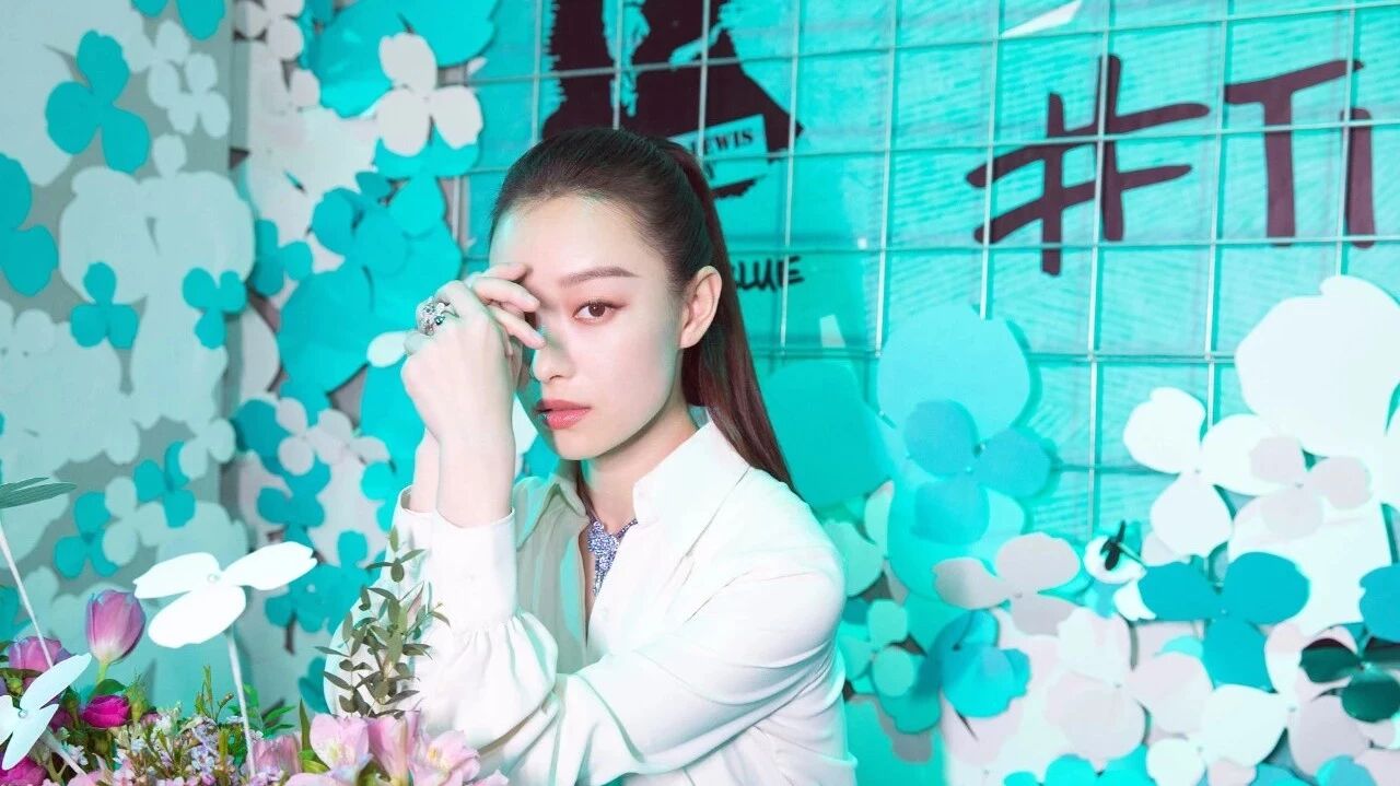 听倪妮说:这两天魔都被蒂芙尼蓝包围了!
