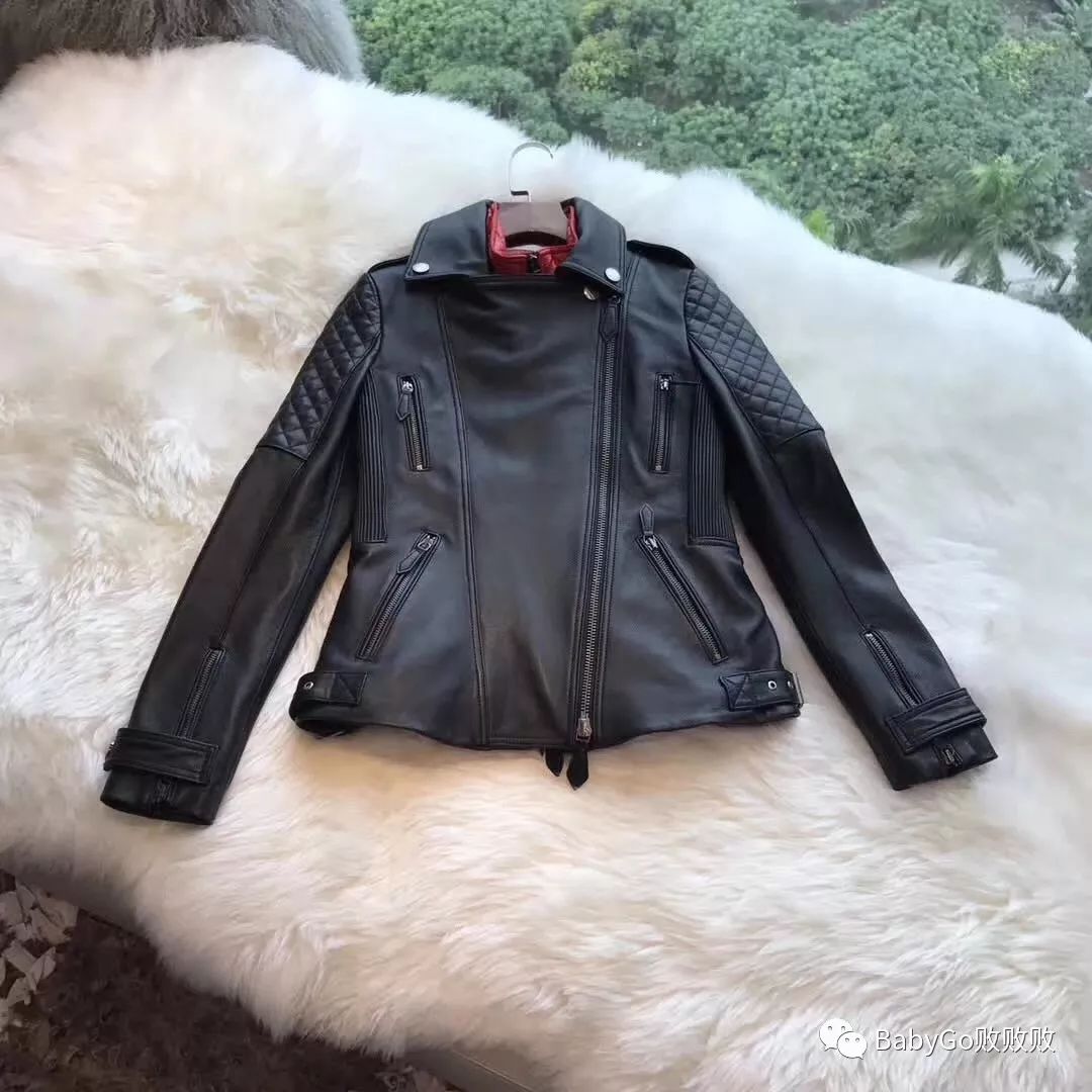 burberry巴宝莉两件套女款机车皮衣