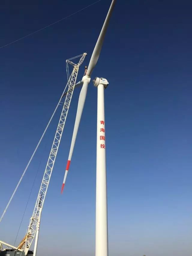 总承包| 锡铁山50兆瓦风力发电项目风机吊装顺利完成