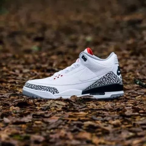 Justin Timberlake 超级碗中场秀上脚 Air Jordan 3 “JTH” 突击发售!