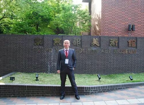 康明义：厦门艺术界的“多面手”