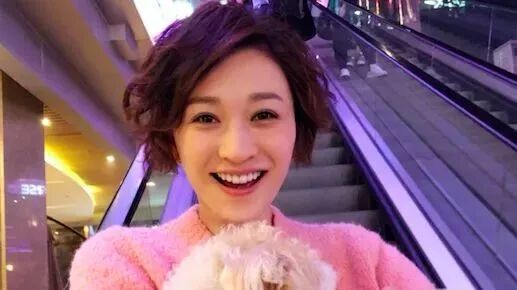 把李小冉看成嘻哈璐狂喷,确定不是嫉妒她的好皮肤?