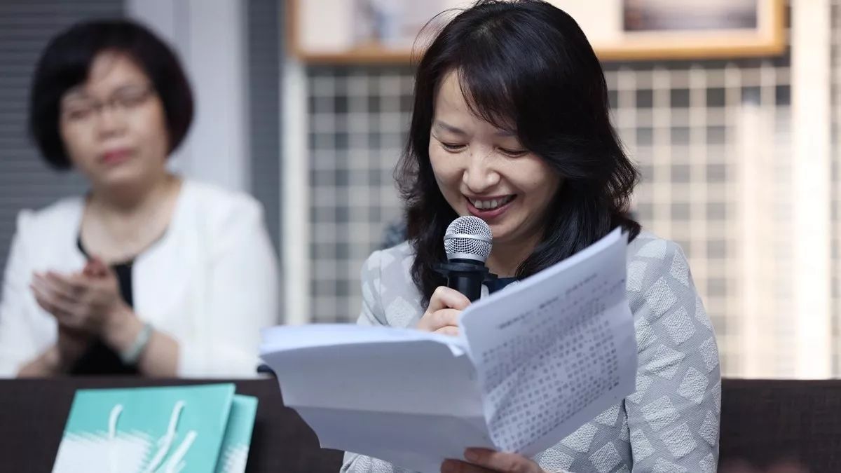 雁塔区委常委,副区长张秦主持沙龙活动
