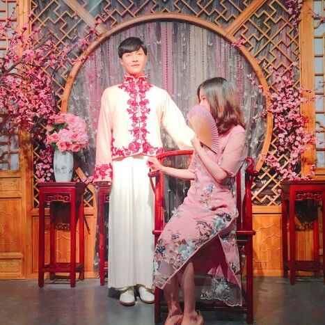 张艺兴在上海杜莎等你哟!