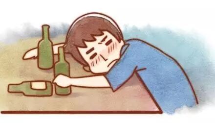 温州一男子服用消炎药后喝酒险些丧命市急救中心提醒：吃了这些药物千万别喝酒