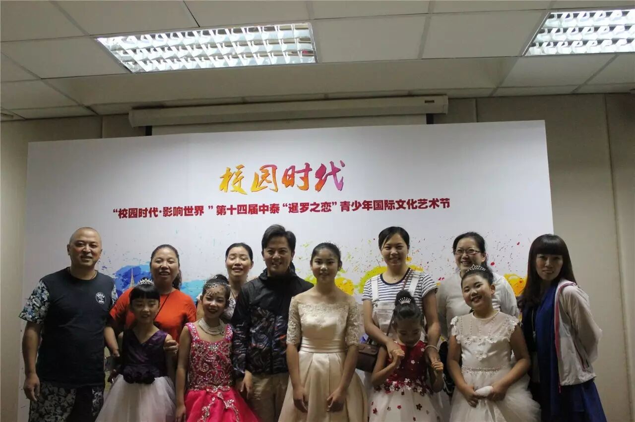 名嘴大咖助你成就主持梦，火力全开等你来挑战！