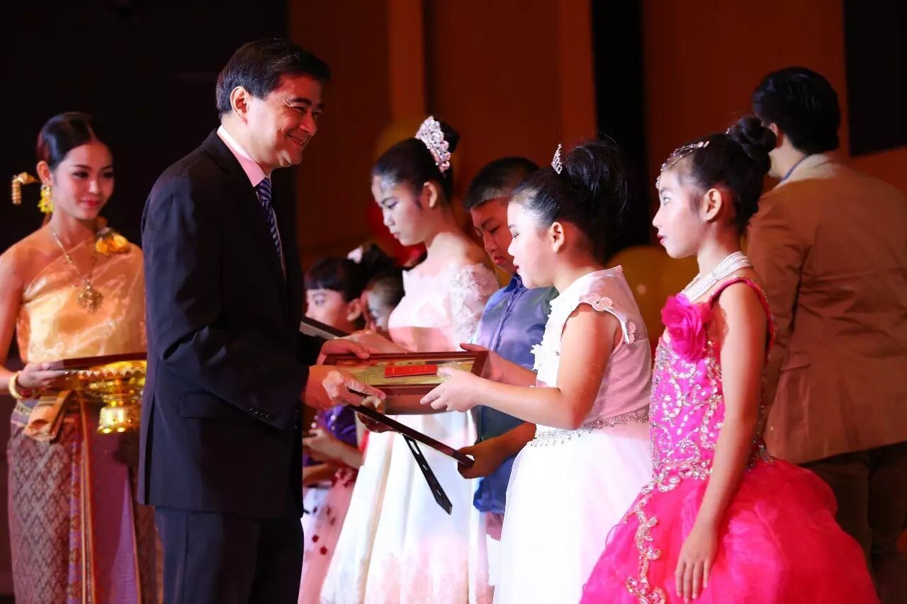 名嘴大咖助你成就主持梦，火力全开等你来挑战！