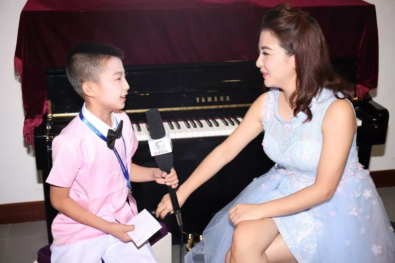 名嘴大咖助你成就主持梦，火力全开等你来挑战！