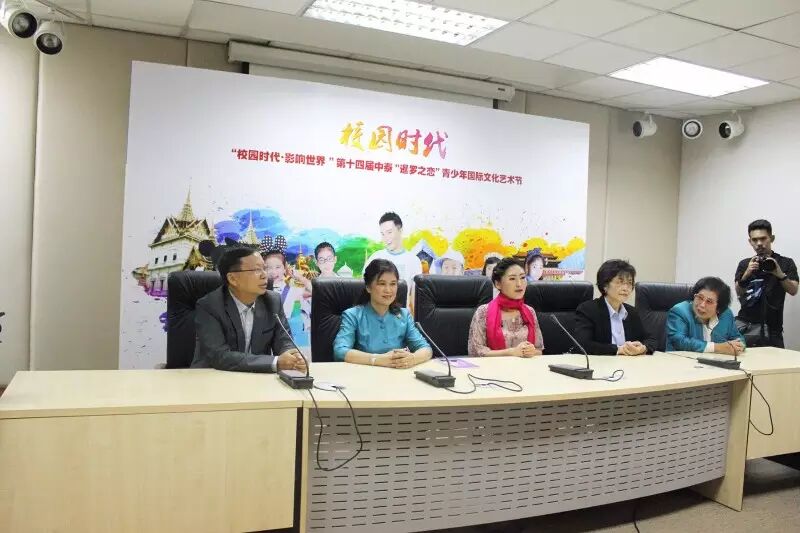 名嘴大咖助你成就主持梦，火力全开等你来挑战！