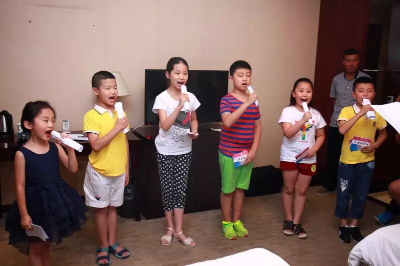 名嘴大咖助你成就主持梦，火力全开等你来挑战！