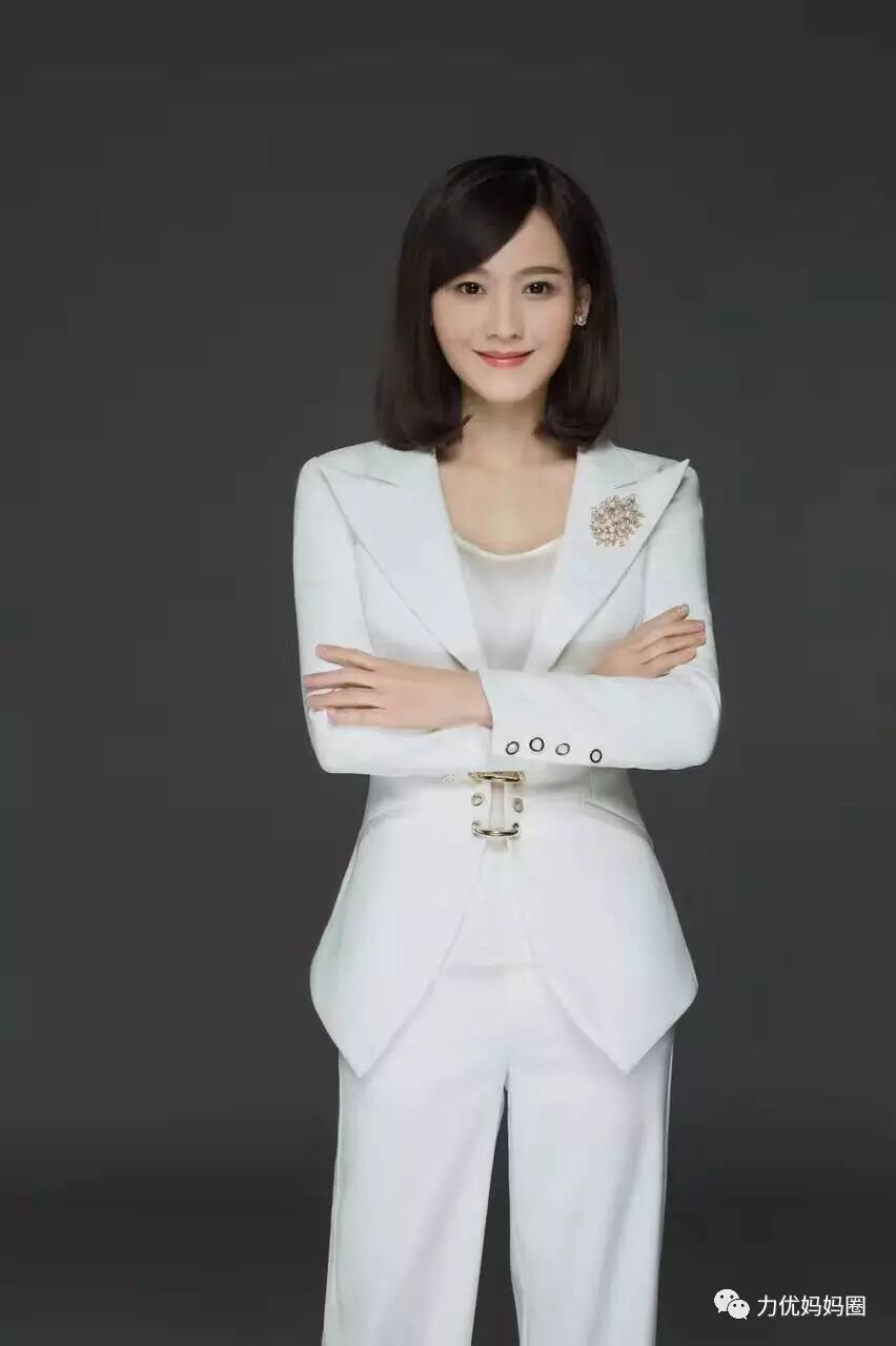 生完二胎三个月就恢复A4腰!这个美女主播逆天了-怀孕期